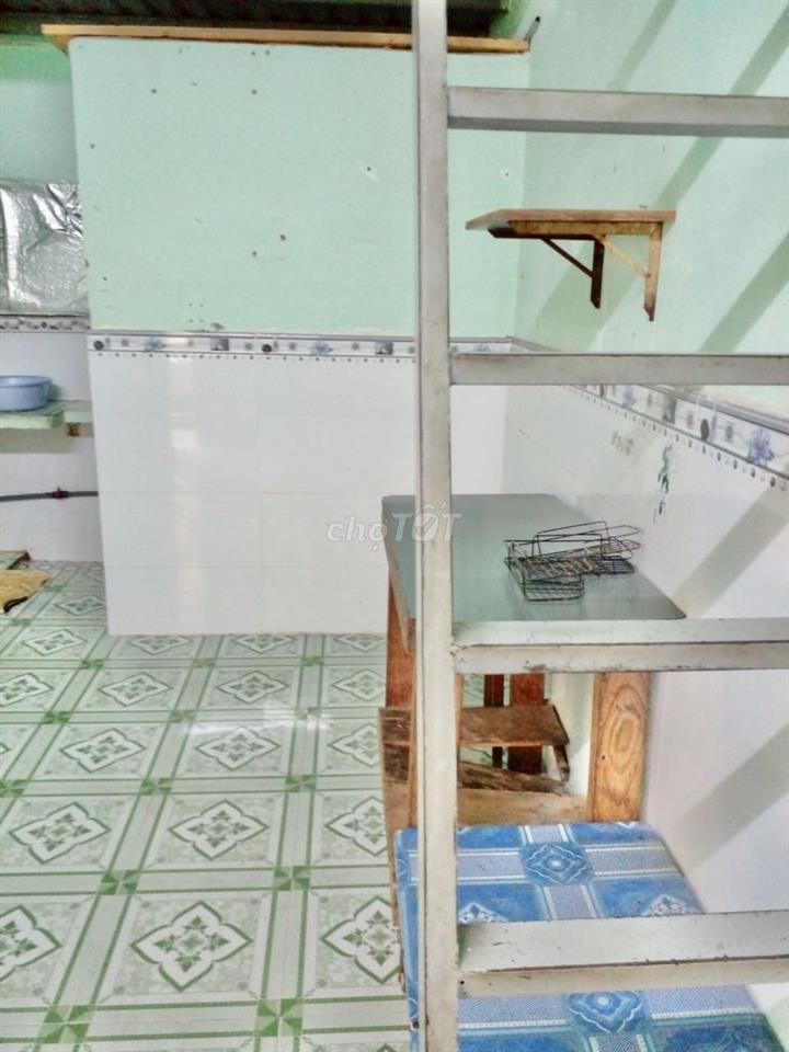 Phòng trọ giá rẻ 12,5 m2 (+8 m2 gác) Tô Ký Hóc Môn