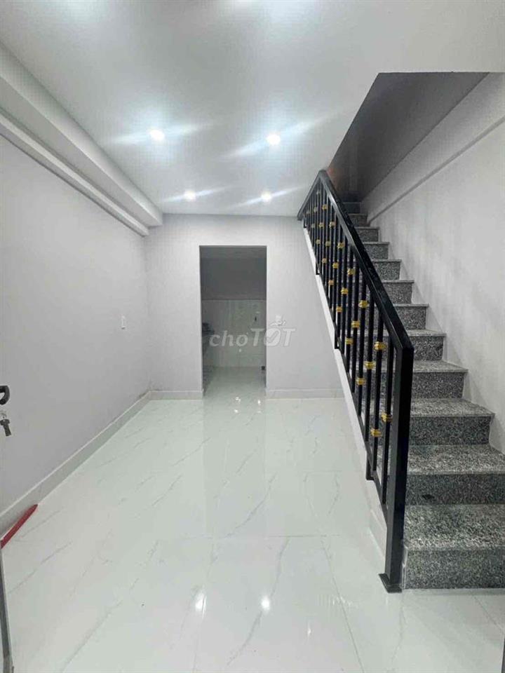 cho thuê nhà q4 nhà mới xấy
