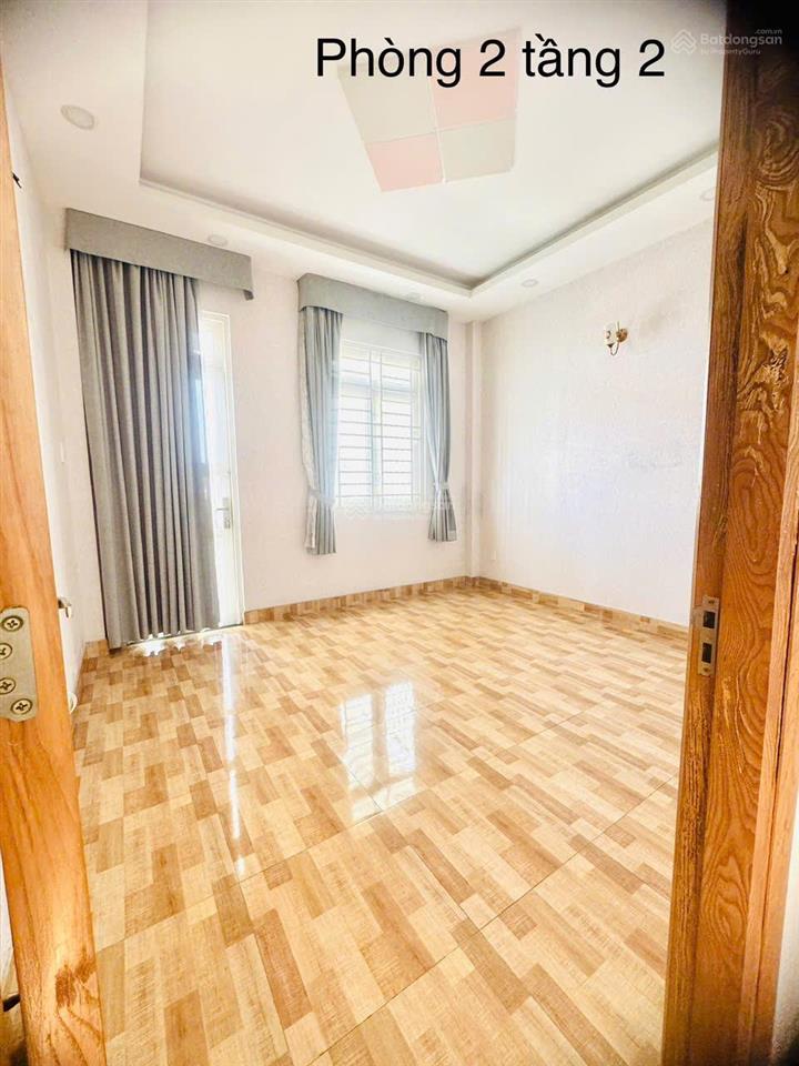 Cho thuê nhà nguyên căn, 4pn, 5wc, 240m2
