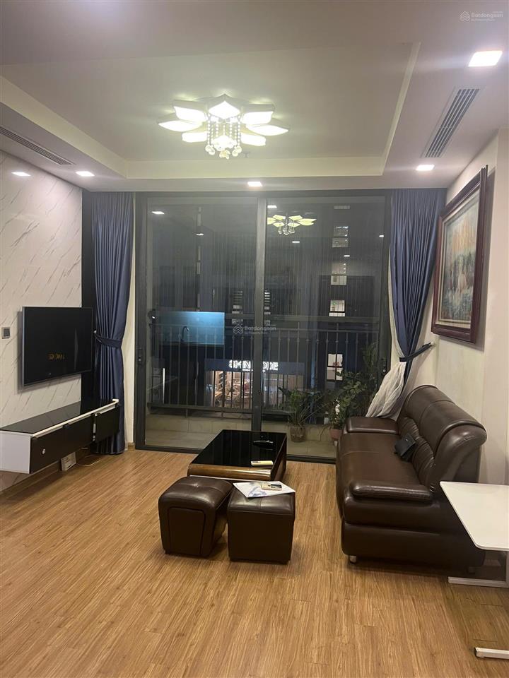 Chính chủ cho thuê căn hộ 70m2, 3pn chung cư vinhomes green bay mễ trì, full nội thất