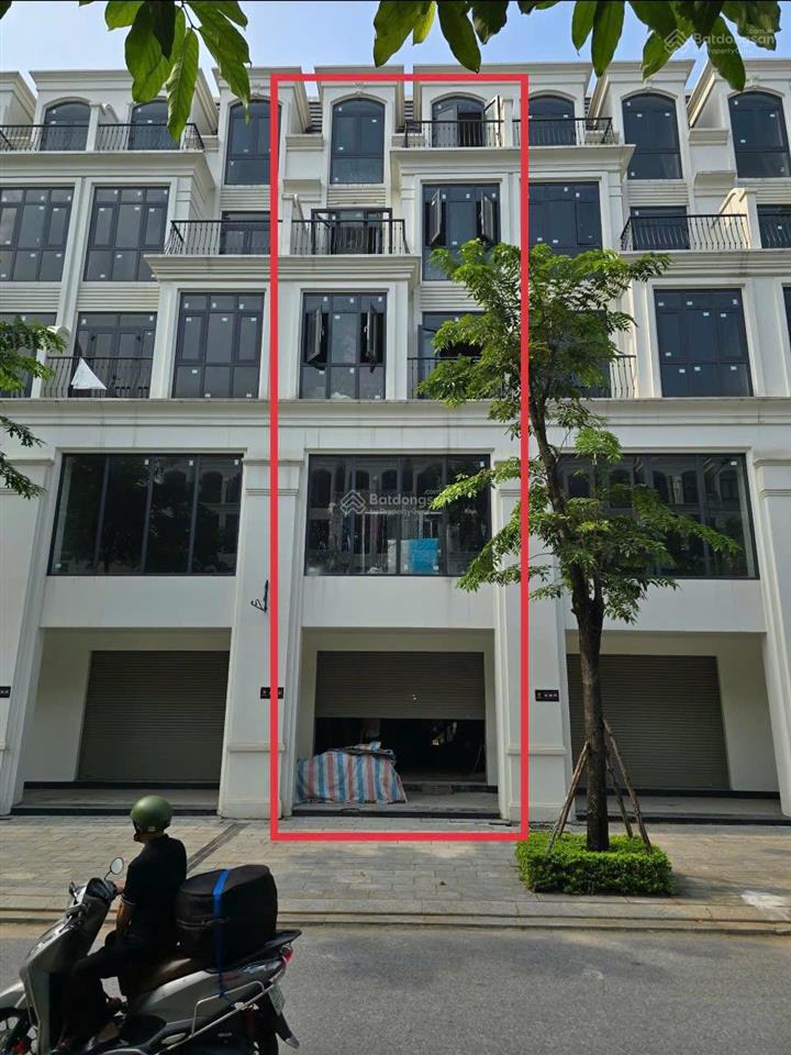 Chính chủ cho thuê nhà mặt phố 2 mặt tiền 100m2 x 5 tầng kđt kim chung di trạch  hinode royal park