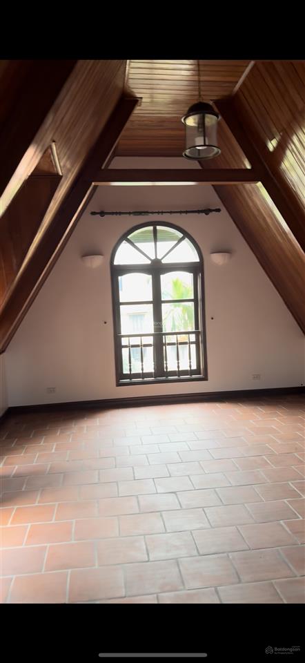 Rao bán căn biệt thự 5 tầng phố tô ngọc vân, quảng an, hồ tây