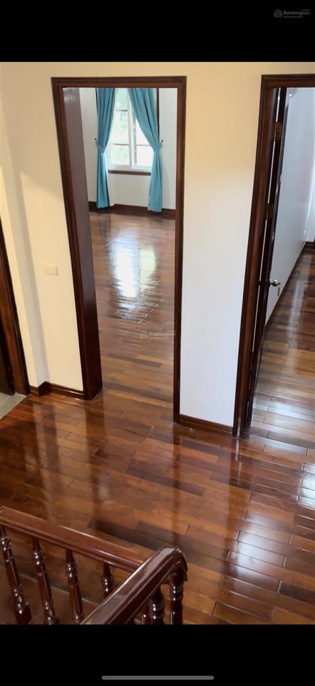 Rao bán căn biệt thự 5 tầng phố tô ngọc vân, quảng an, hồ tây