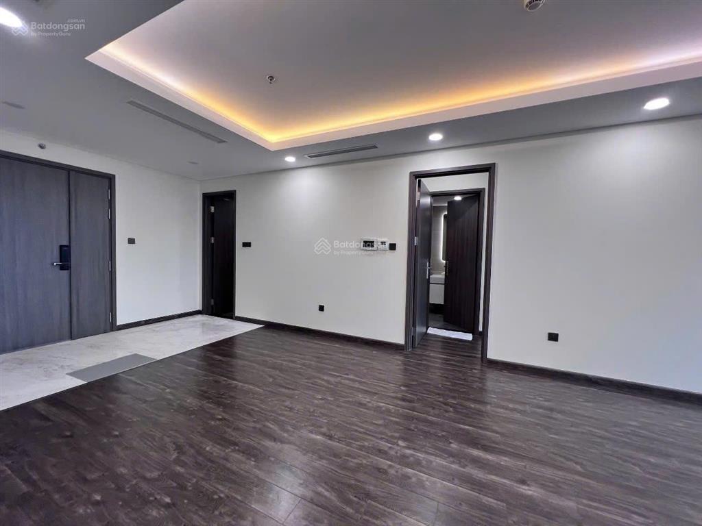 Bán căn hajadin tầng trung. view trực diện hồ tây nhìn đường võ chí công