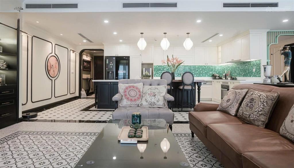 3pn. 146m². d’. le roi soleil. 59 xuân diệu