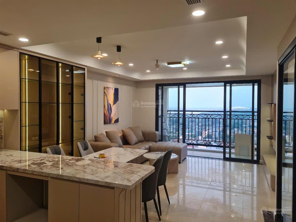 3pn. 146m². d’. le roi soleil. 59 xuân diệu