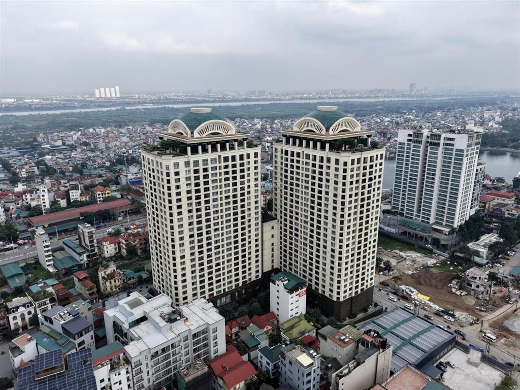 146m². 3pn. tầng cao nhìn hồ tây. bể bơi vô cực. d’. le roi soleil. 59 xuân diệu