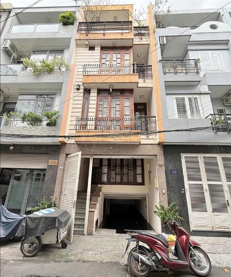 Vip mặt tiền hoa lan phan xích long phú nhuận 5 tầng chỉ 16,4 tỷ