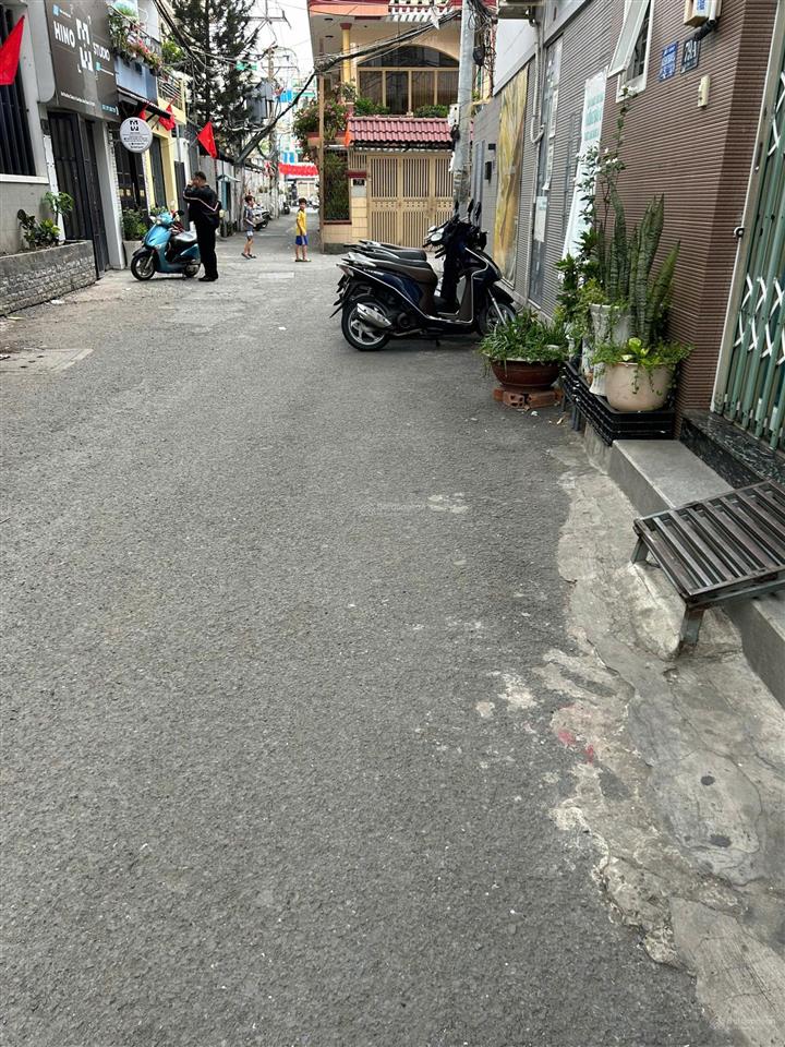 Gấp!!!bán nhà hẻm xe hơi 6m đinh tiên hoàngbình thạnh4 tầng mới 70m213,9tỷ