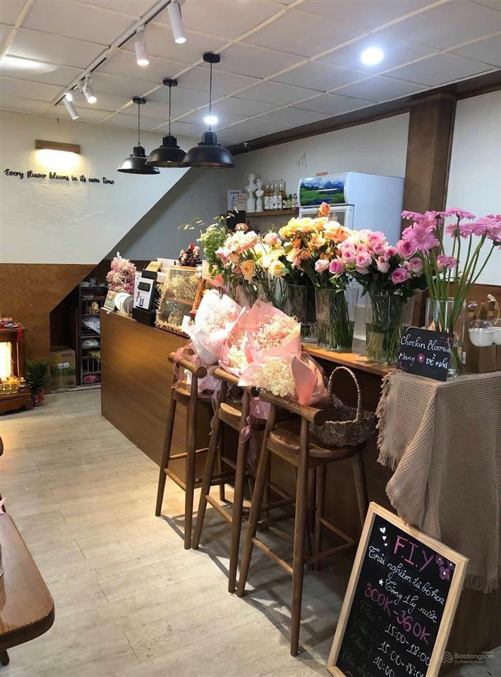 Bán nhà nguyễn văn trỗiphú nhuận đang kinh doanh quán cafe siêu cute 9,9tỷ