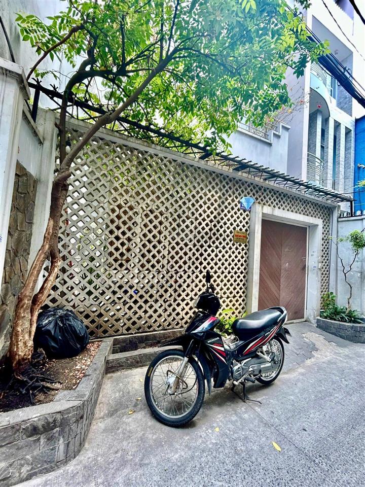 Bán nhà nguyễn đình chínhphú nhuận80m2(6,2m x 13m)11,8 tỷ