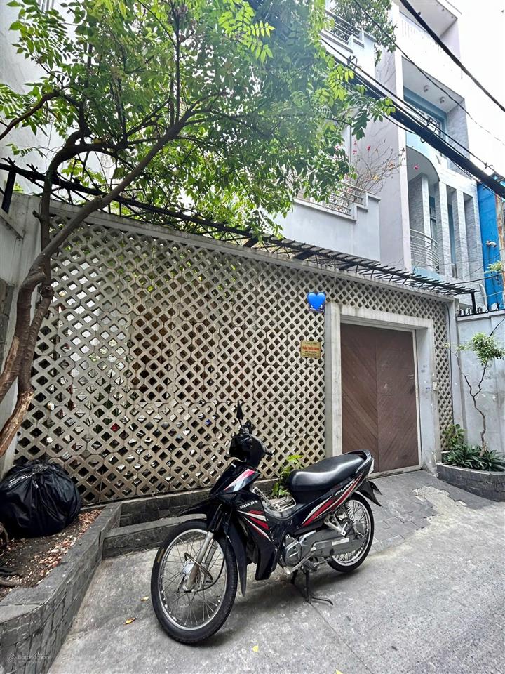 Bán nhà nguyễn đình chínhphú nhuận80m2(6,2m x 13m)11,8 tỷ