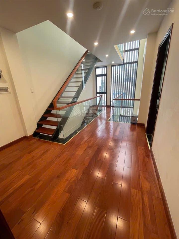 Bán nhà hxh hoàng văn thụ p8 phú nhuận5 tầng (7,5m x 14m)15 tỷ