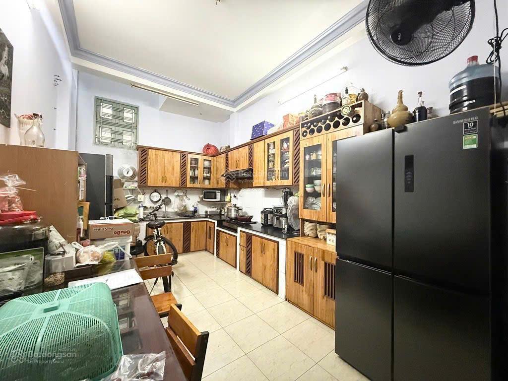 Bán nhà hxh nguyễn công hoanphan xích longphú nhuận 4 tầng 10,7 tỷ
