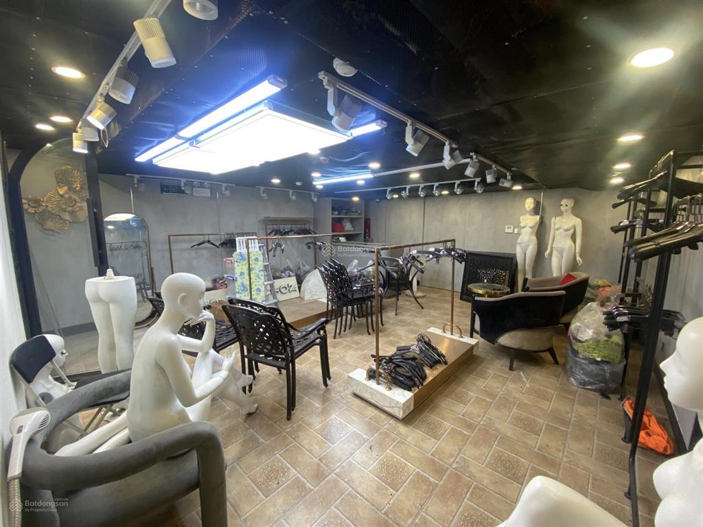 Cho thuê tầng hầm tại ks 21 hòe nhai spa, nail, bán hàng online