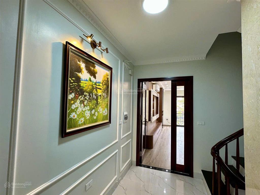Bán nhà xây mới lạc long quân, cầu giấy 63m2x6 tầng thang máy ôtô vào kinh doanh chỉ hơn 19 tỷ.