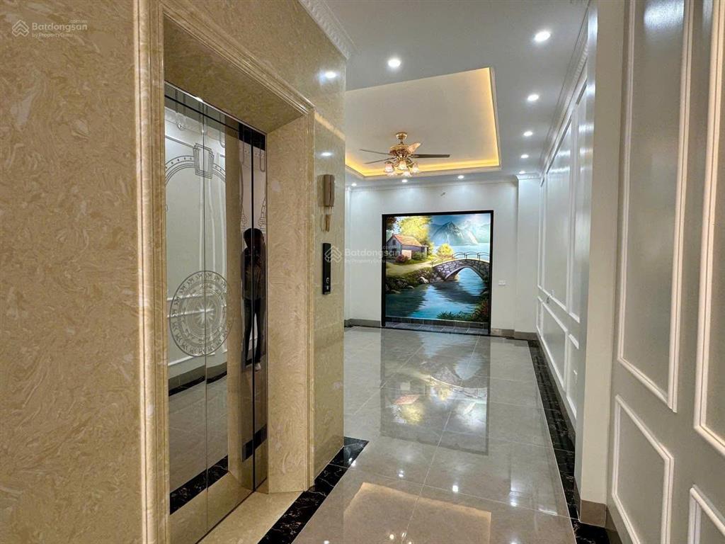 Bán nhà xây mới lạc long quân, cầu giấy 63m2x6 tầng thang máy ôtô vào kinh doanh chỉ hơn 19 tỷ.