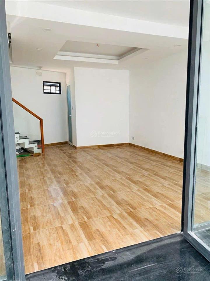 Nhà đường số 32 sát nguyễn thị định, đang mở rộng 30m đang gần hoàn thiện