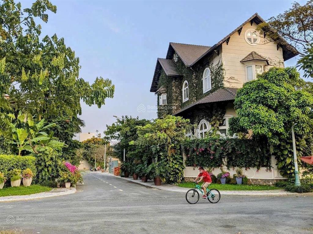 Hạ 3 tỷ bán nhanh lô dãy lxx thủ thiêm villa