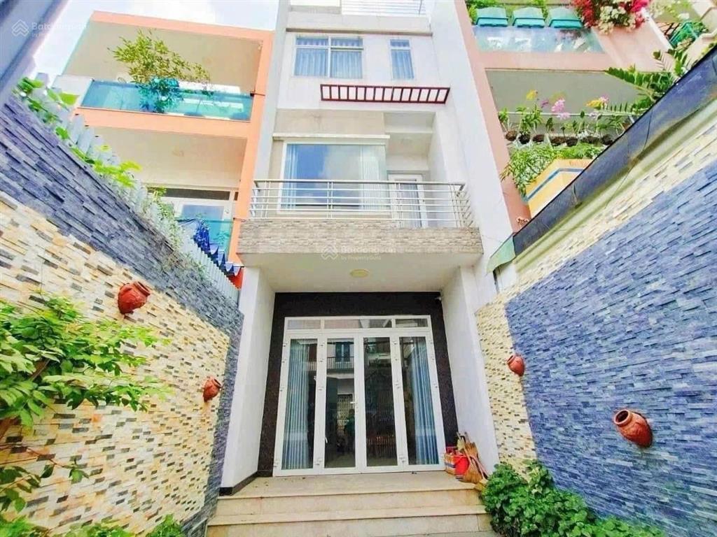 Mr. thanh gửi đến căn nhà mặt tiền đường lớn giá 9.95 tỷ gần lê văn thịnh