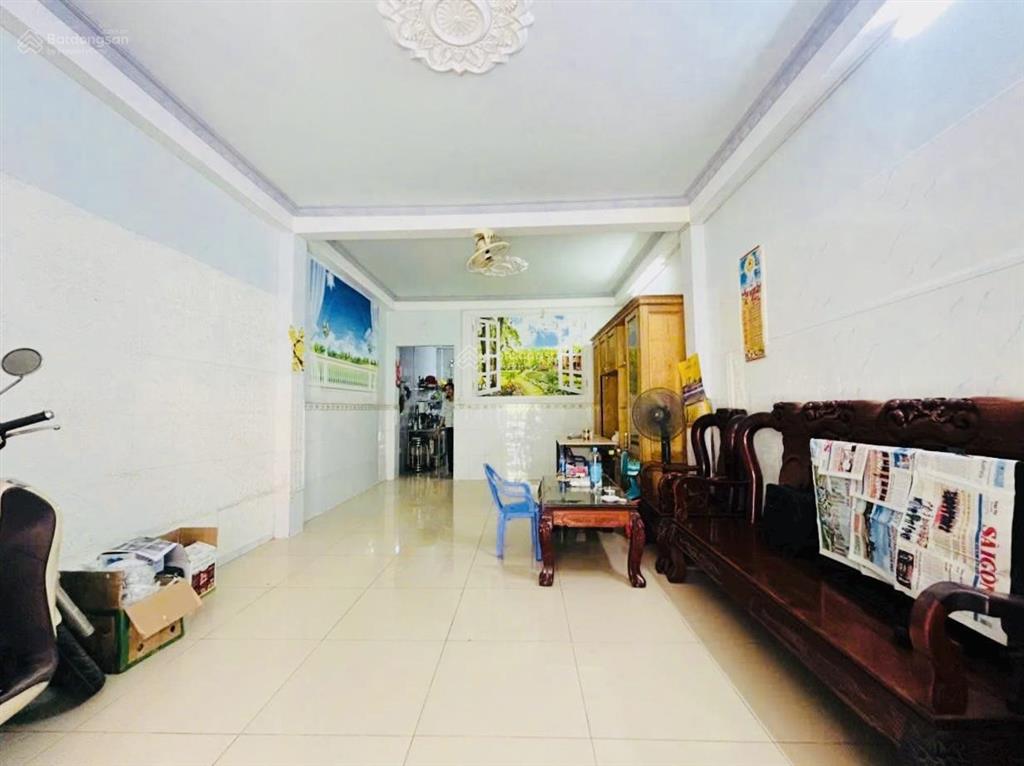 Nhà khu trần não hẻm xe hơi giá tốt hiện tại