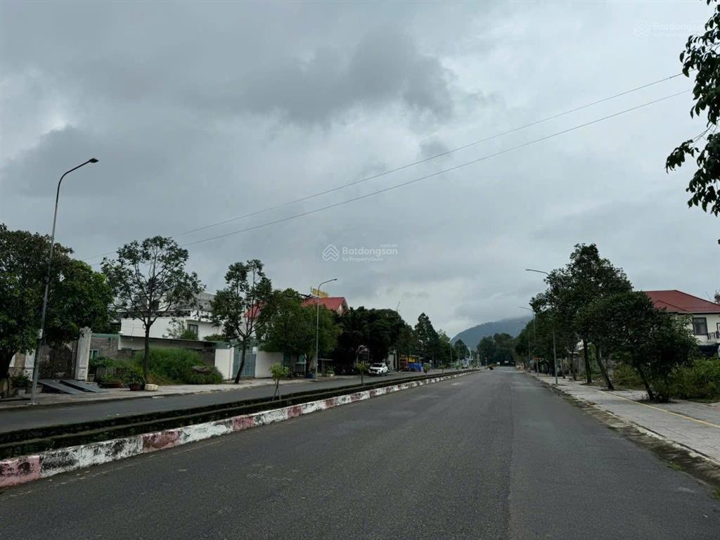 Bán đất biệt thự mặt tiền đường lê lợi phú mỹ giá tốt