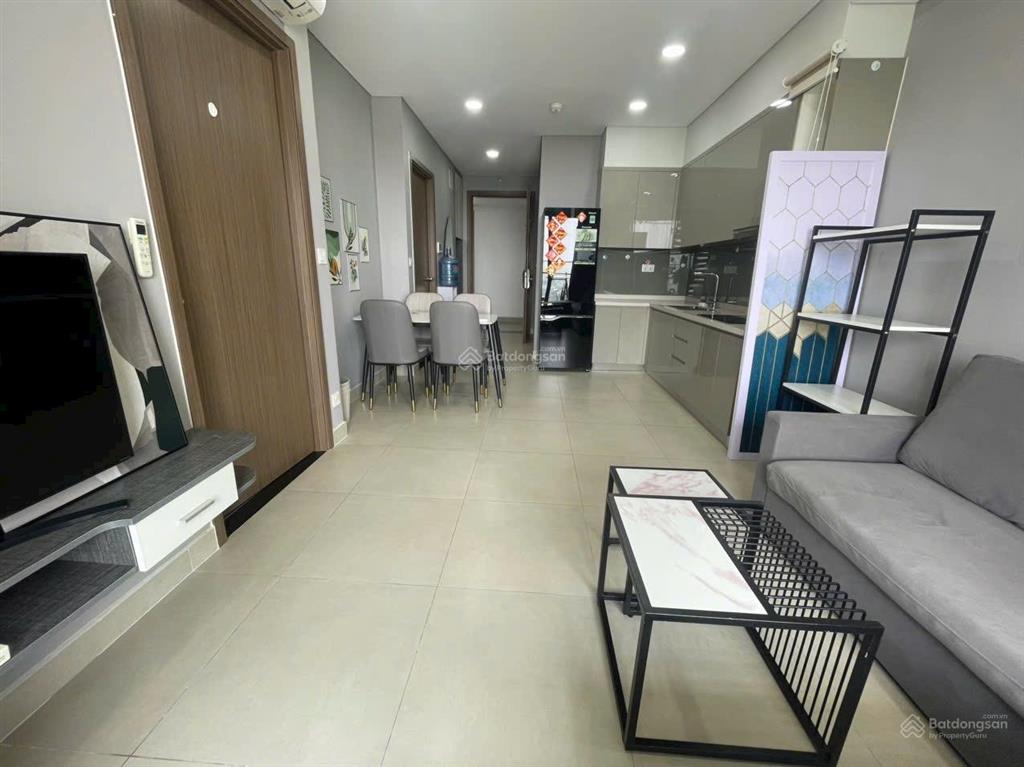 Bán căn hộ 2 phòng ngủ river panorama phường phú thuận giá tốt