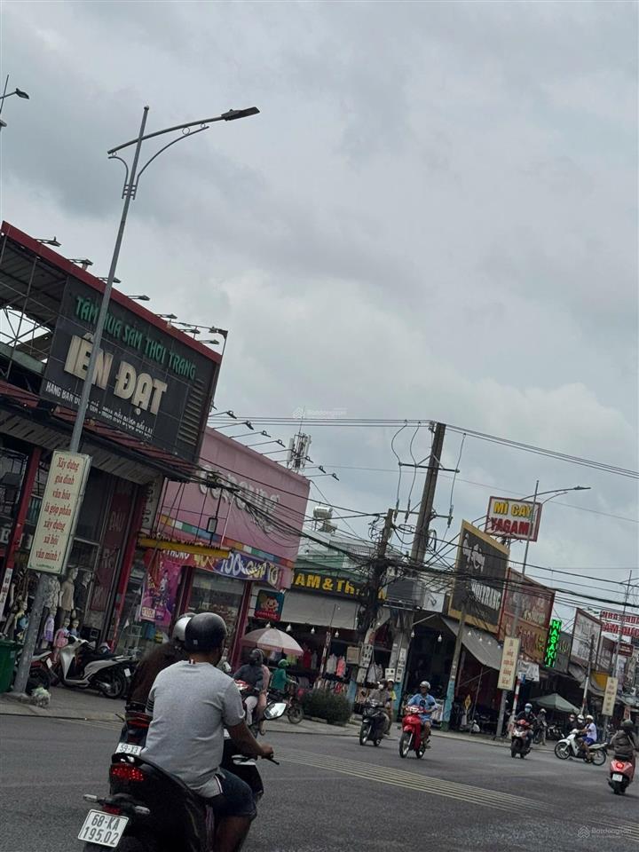 Bán nhà mặt tiền kinh doanh khu dân cư thuận giao