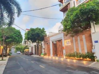 Cần nhà bán nhà mt hẻm 91 hòa hưng q. 10. dt 13.5m x 26m. giá bán 60 tỷ thương lượng