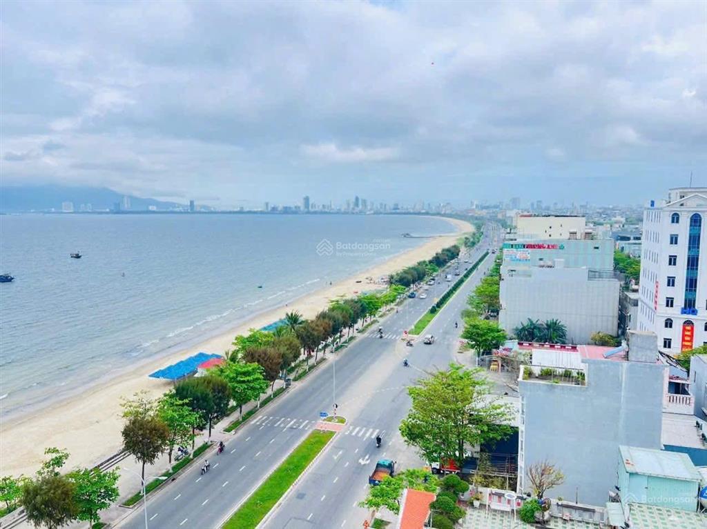 Mặt tiền nguyễn tất thành view biển trực diện vị trí đẹp ngang 15m