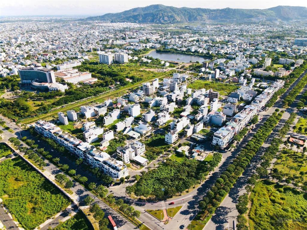 Lô góc hướng đông nam hàng hiếm điện âm