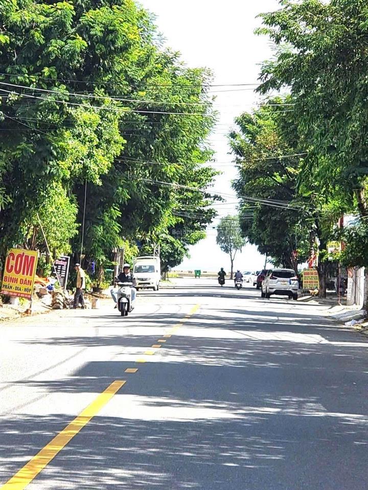 Chào bán lô góc 2 mặt tiền đường 10.5m thông biển nguyễn tất thành