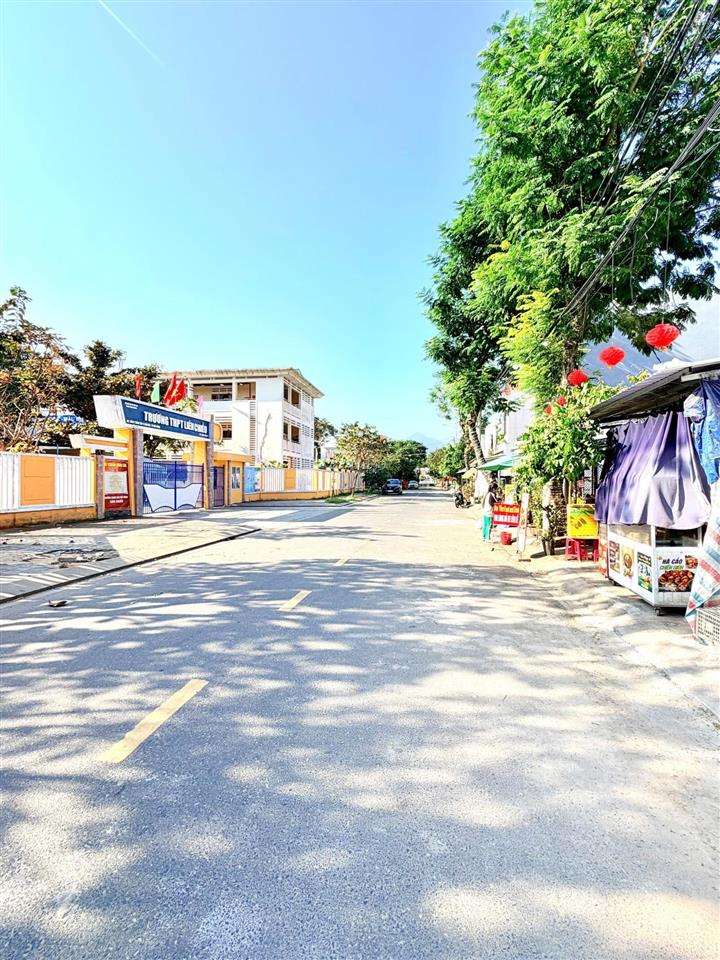 Hàng hiếm ngang 7m đối diện trường cấp 3 giá rẻ