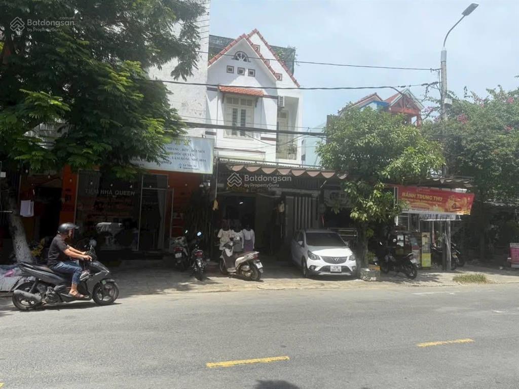 Mặt tiền đường 10.5m thông biển kẹp kiệt giá rẻ