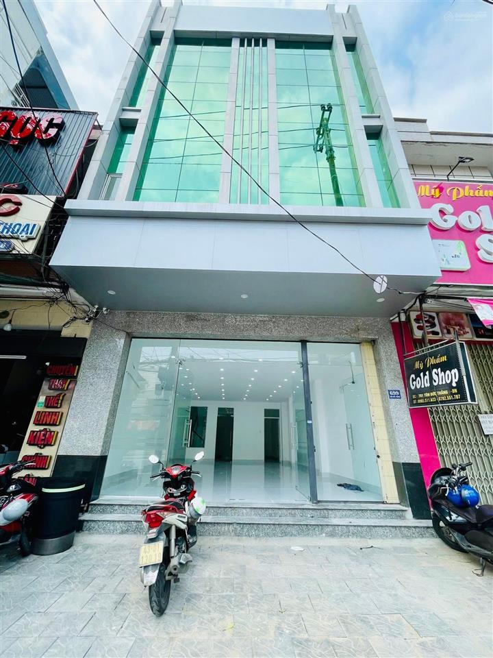 Nhà 3 tầng mặt tiền tôn đức thắng kinh doanh ngang 6.25m siêu vip