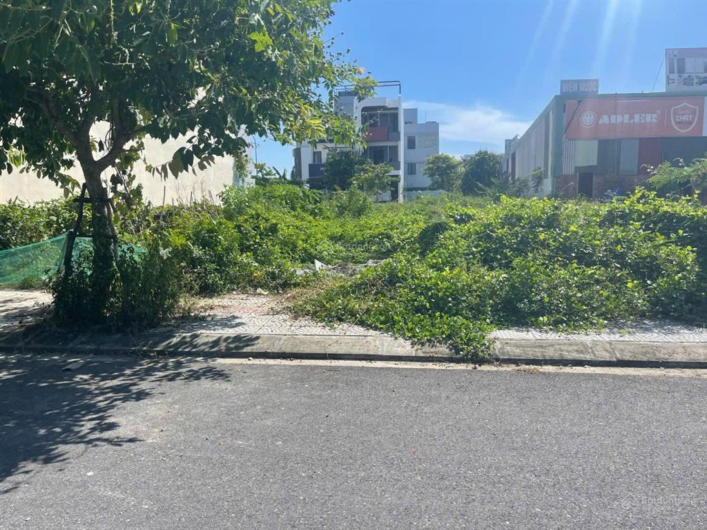 Đường 7.5m điện âm giá tốt trong khu vực e kim long