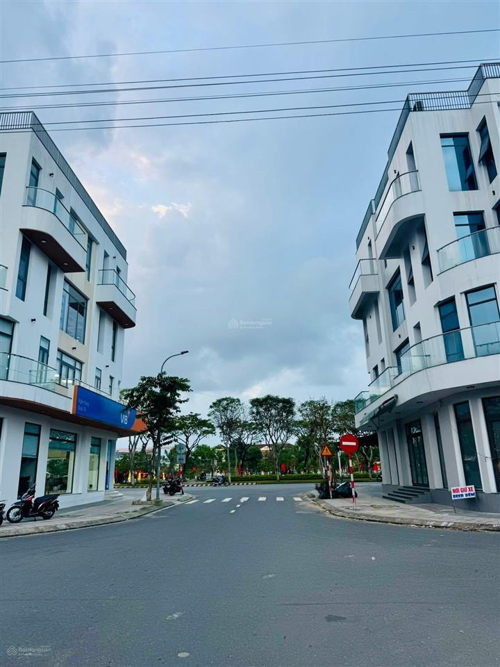 Đường 7.5m điện âm giá tốt trong khu vực e kim long