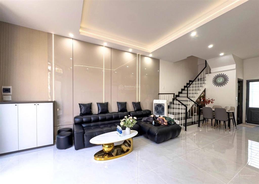 Bán nhà mặt tiền đường 7m5 thái thị bôi, con đường kinh doanh thanh khê  đà nẵng