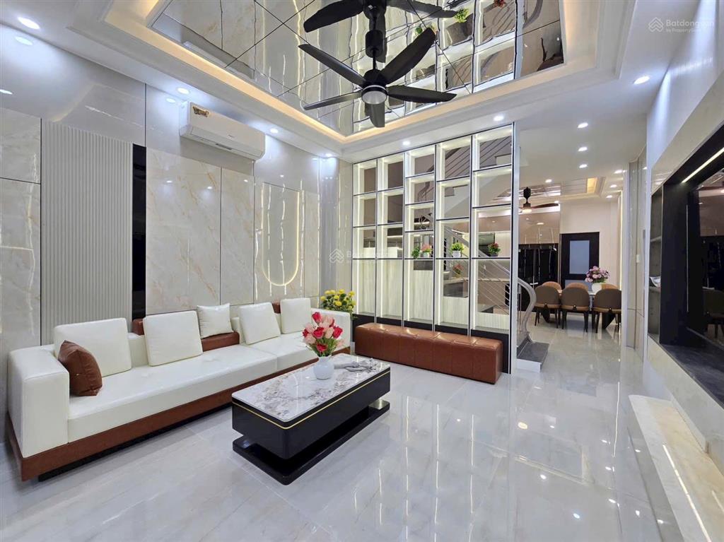 Nhà đẹp gần biển đà nẵng mới 100% full nội thất giá tốt