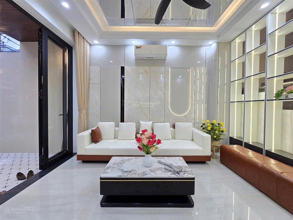 Nhà đẹp gần biển đà nẵng mới 100% full nội thất giá tốt