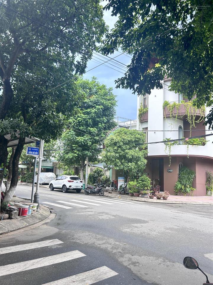 Nhà mới full nội thất cách biển hơn 100m, vị trí đẹp kề trung tâm đà nẵng