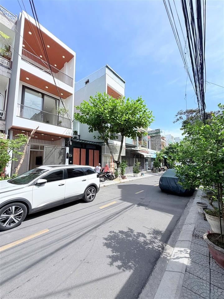 Nhà đẹp trung tâm thanh khê sát hà huy tập 4 phòng ngủ full nội thất