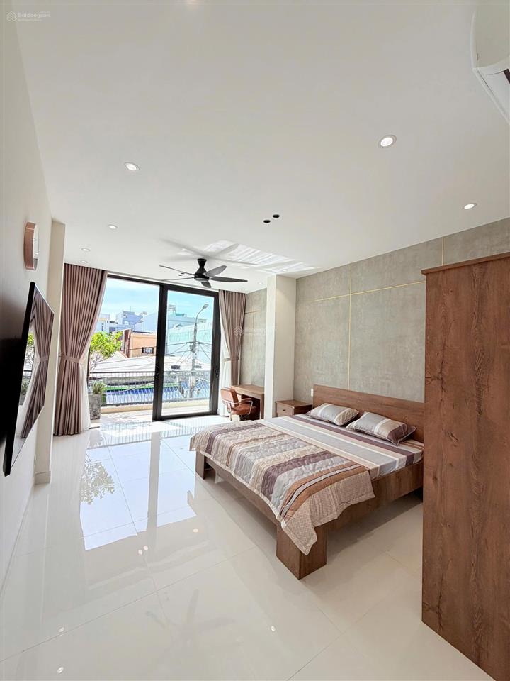 Nhà đẹp trung tâm thanh khê sát hà huy tập 4 phòng ngủ full nội thất