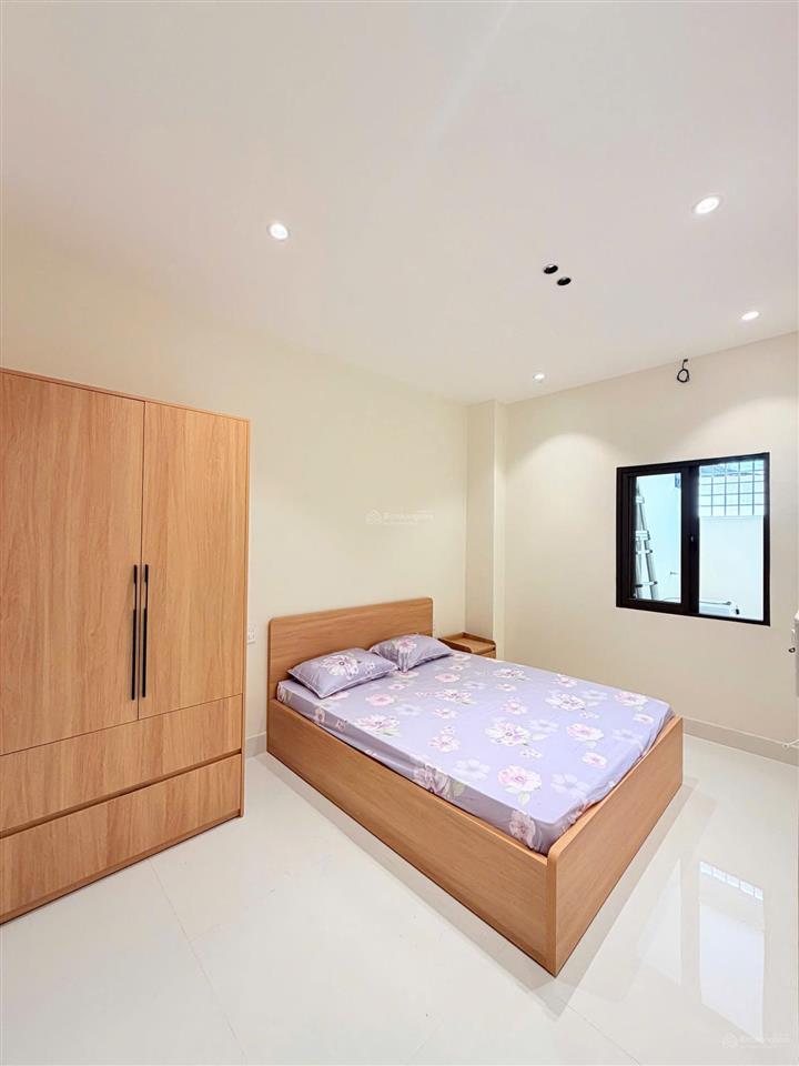 Nhà đẹp trung tâm thanh khê sát hà huy tập 4 phòng ngủ full nội thất