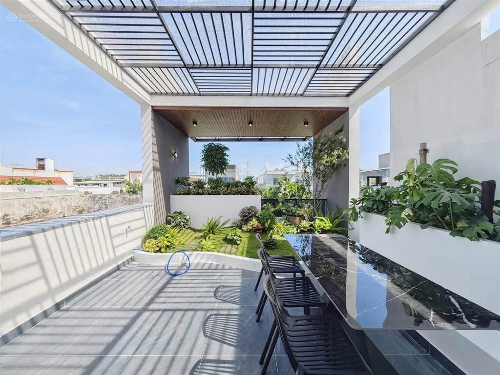 Nhà đẹp thanh lương 18, hòa xuân, 100m2 sân ô tô 7 chỗ thiết kế hiện đại, nhiều không gian xanh