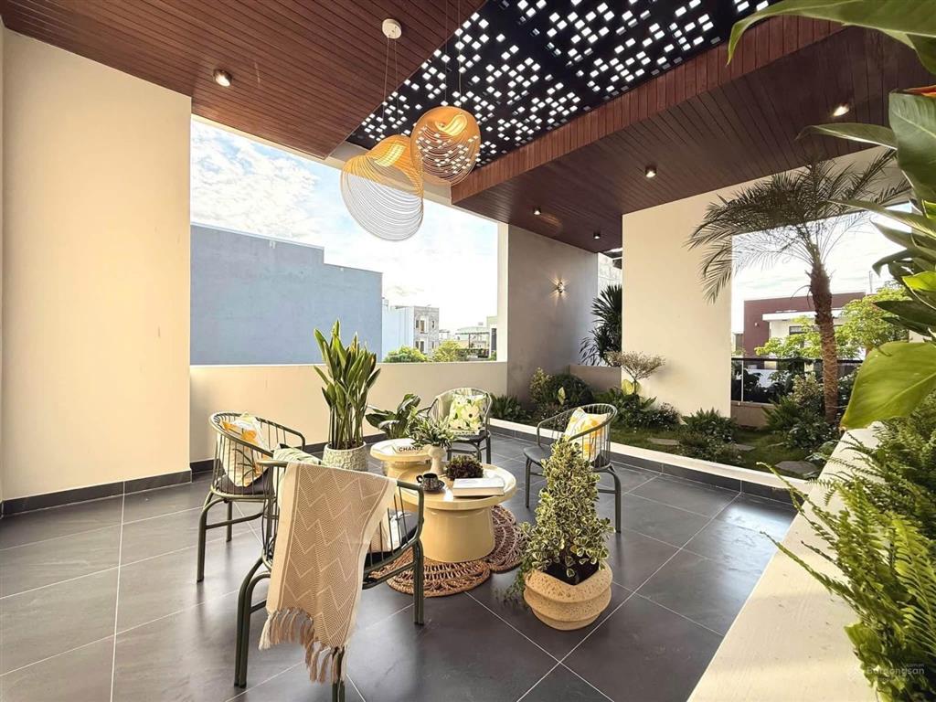 Nhà đẹp thanh lương 18, hòa xuân, 100m2 sân ô tô 7 chỗ thiết kế hiện đại, nhiều không gian xanh