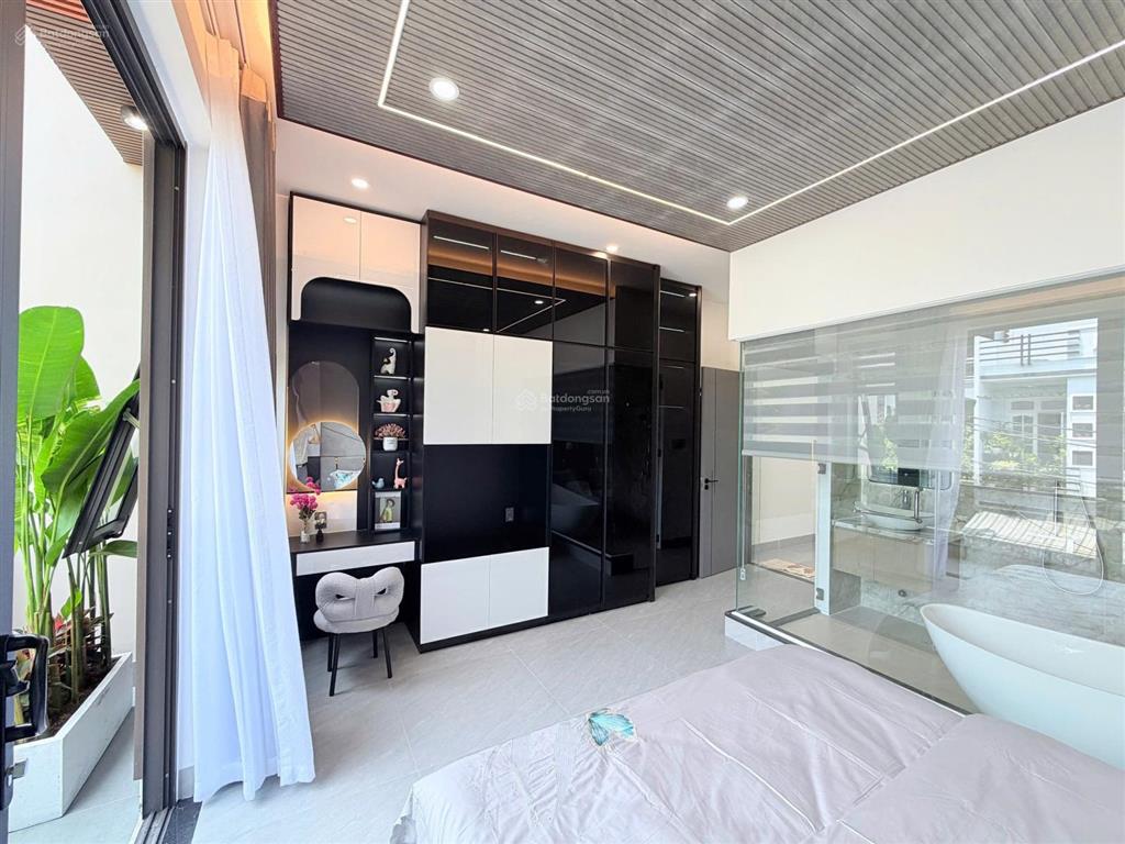 Nhà đẹp full nội thất đường 5m5 gần trần cao vân  gần trường tiểu học hà huy tập  thanh khê
