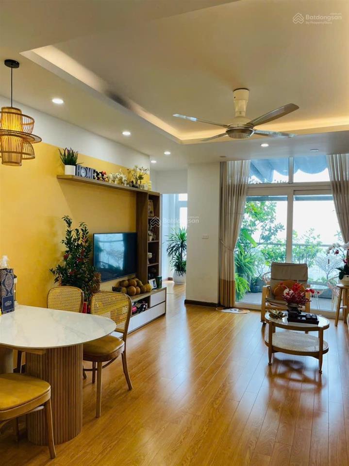 Chính chủ bán căn hộ chung cư 2203 tòa 101 usilk city. diện tích 88,2m², có ban công vườn treo