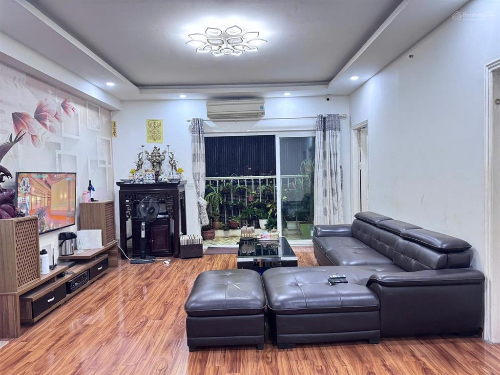 Bán cc 3pn, 2wc, 114m2 tại khu đô thị văn khê, 5,2 tỷ vnd