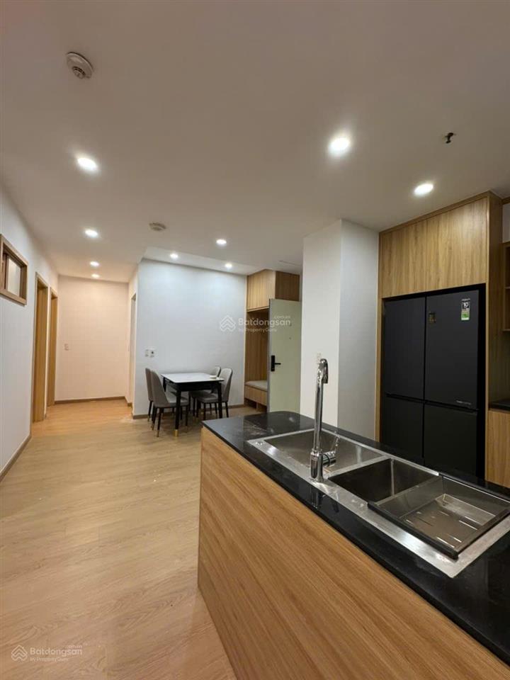 Bán căn hộ 3pn, 2wc, 94m2 tại usilk city, giá ưu đãi 5,5 tỷ vnd, view đẹp